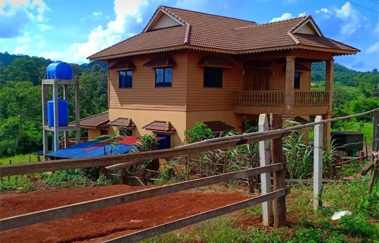 Bed and Breakfast Terre De Lumiere Senmonorom Exterior foto